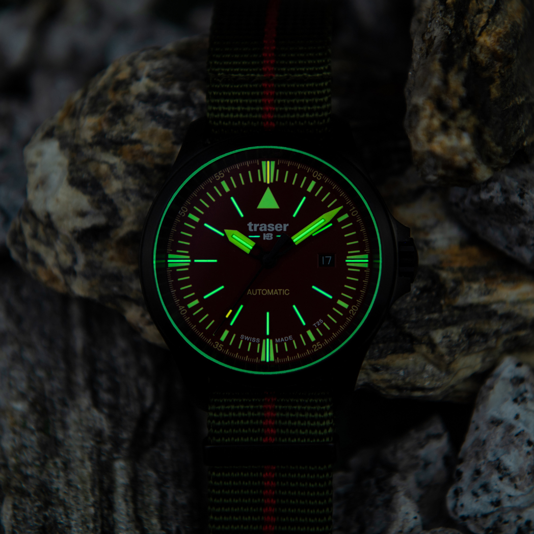 Traser P67 Officer Aut. Red - 110757-chronolounge