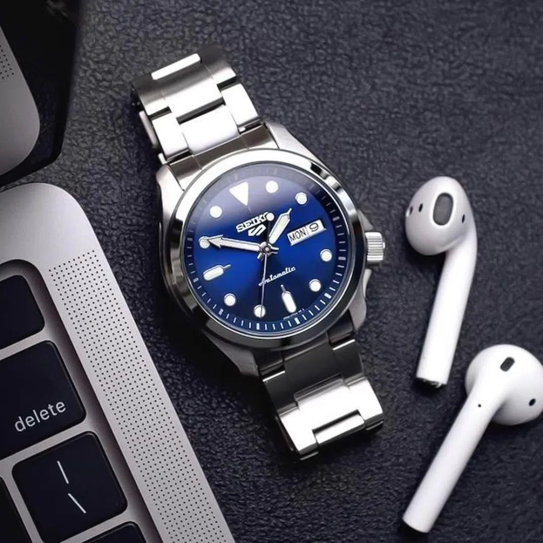 Seiko 5 Sports SKX Series - SRPE53K1-chronolounge