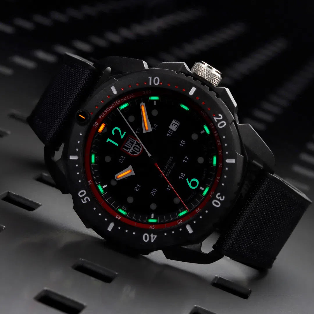 Luminox Ice Sar Arktic 1050 Series - XL.1051-chronolounge