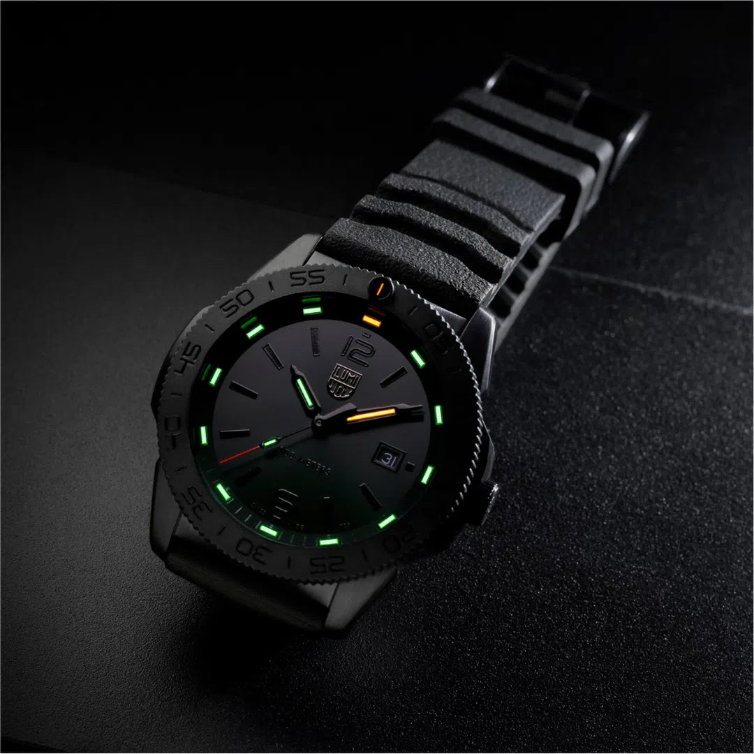 Luminox Pacific Diver 3120 Series - XS.3121.BO-chronolounge