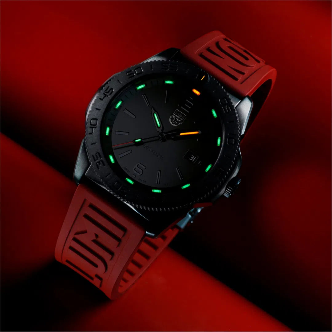 Luminox Pacific Diver 3120 Series - XS.3121.BO.RF-chronolounge