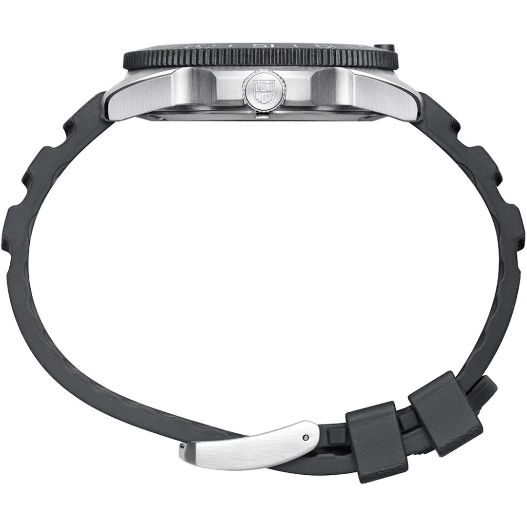 Luminox Pacific Diver 3120 Series - XS.3135-chronolounge