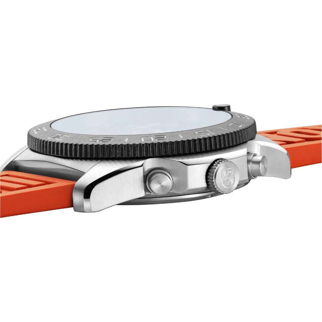 Luminox Pacific Diver Chrono 3140 Series - XS.3149-chronolounge