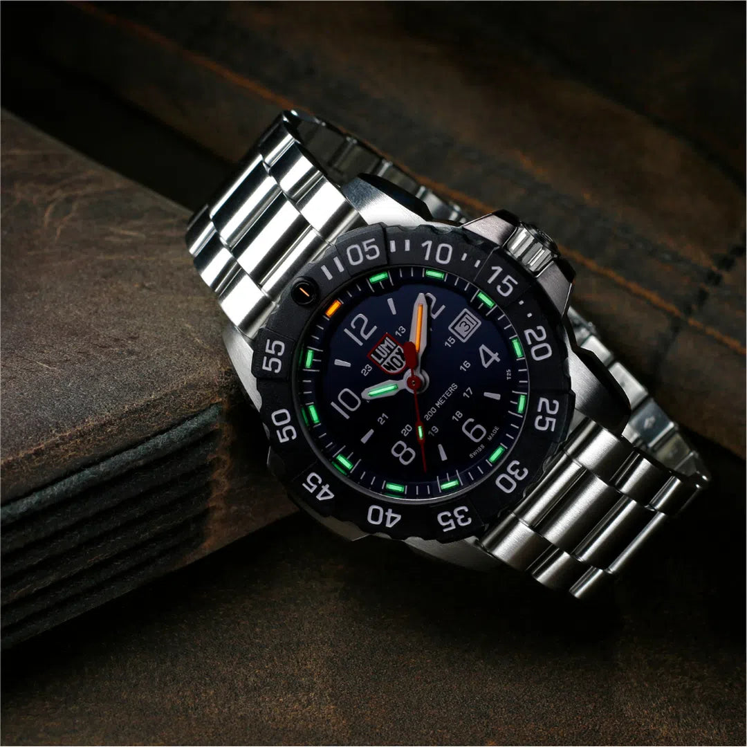 Luminox Navy Seal Steel 3250 Series - XS.3254.CB-chronolounge