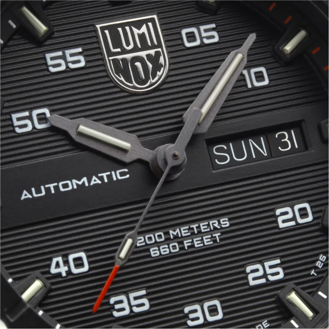 Luminox Master Carbon Seal Automatic 3860 Series - XS.3875-chronolounge