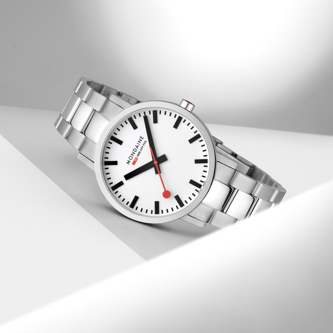 Mondaine Classic - A660.30360.11SBJ