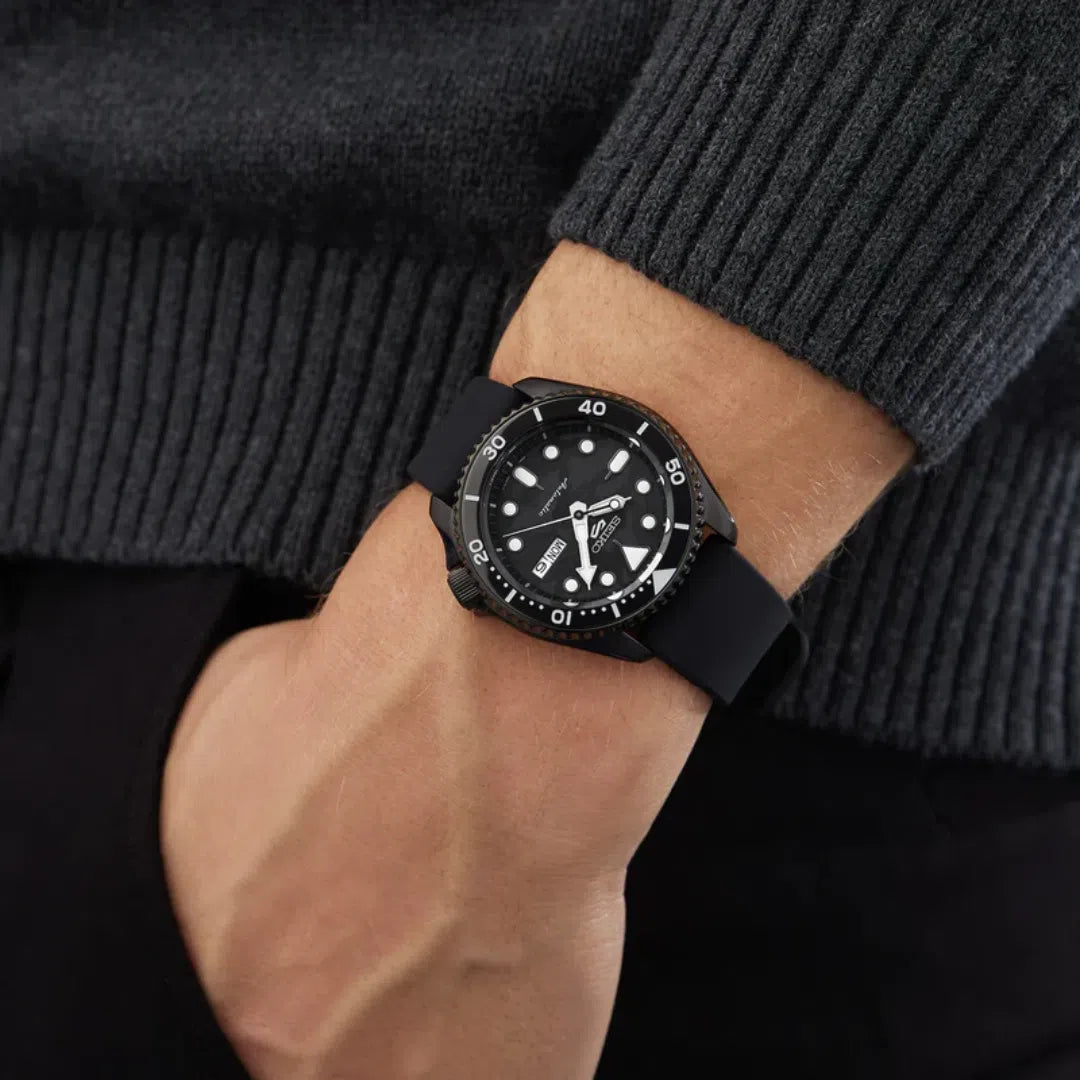 Seiko 5 Sports SKX Series Limited Edition - SRPJ39K1-chronolounge