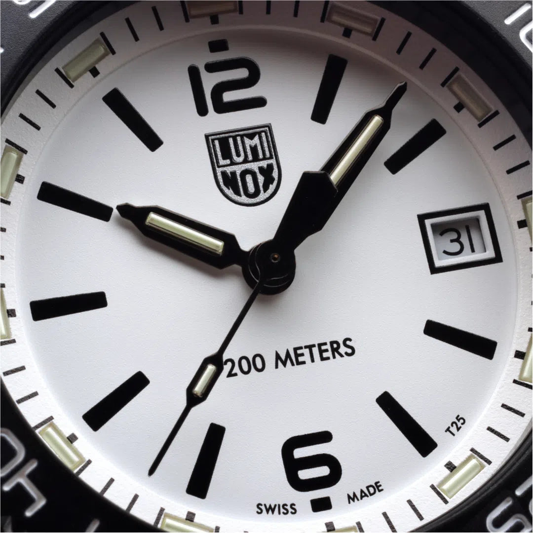 Luminox Pacific Diver 3120M Series - XS.3127M-chronolounge
