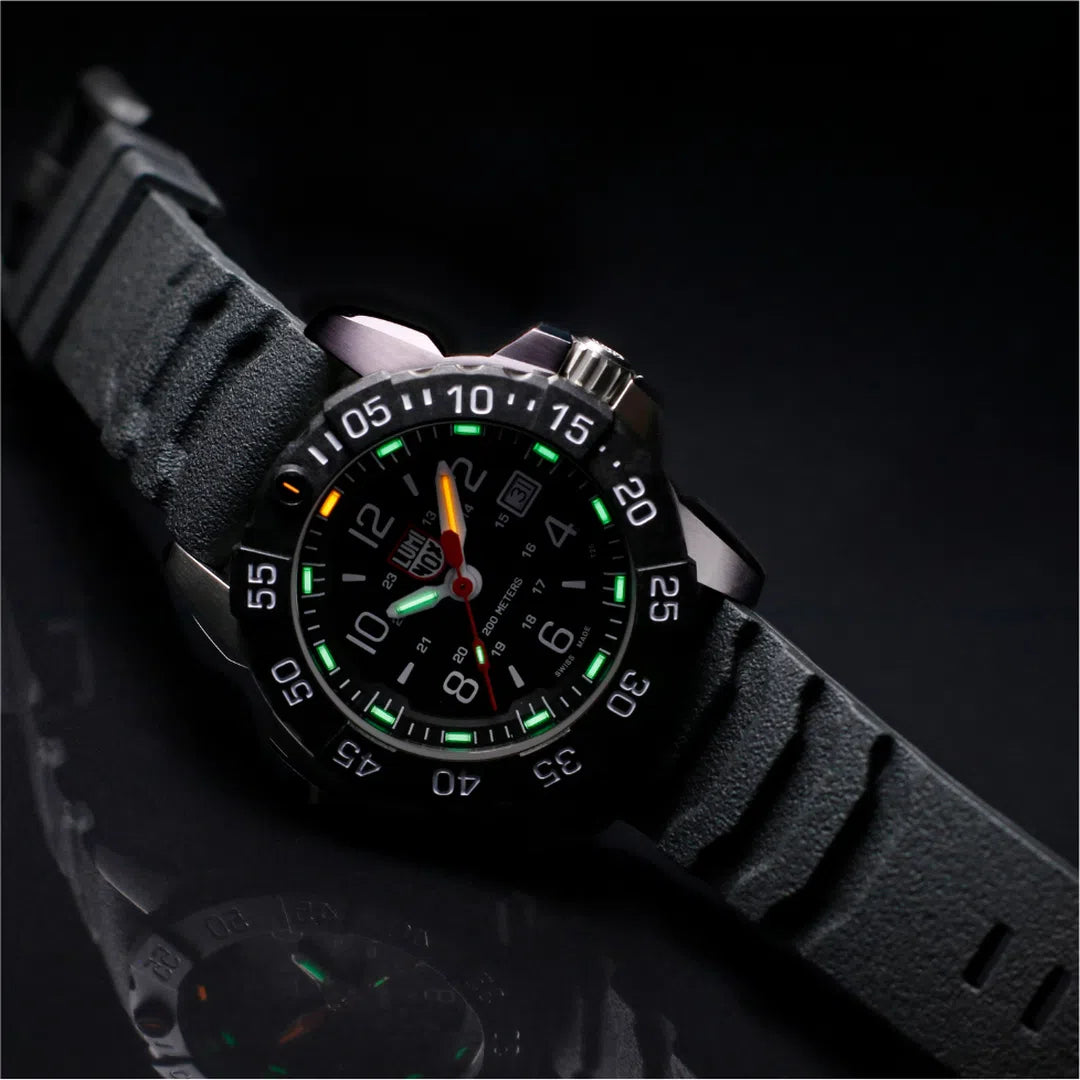Luminox Navy Seal Steel 3250 Series - XS.3251.CB-chronolounge